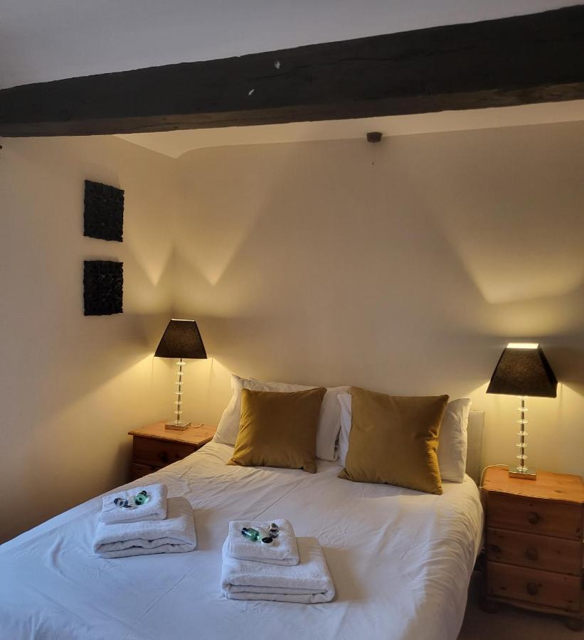 Hotel Ye Olde Mustard Pot Midhopestones Esterno foto